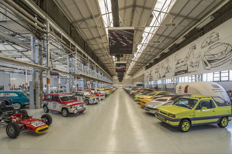 PAVELLONS DE LA SEAT – COL·LECCIÓ DE COTXES HISTÒRICS