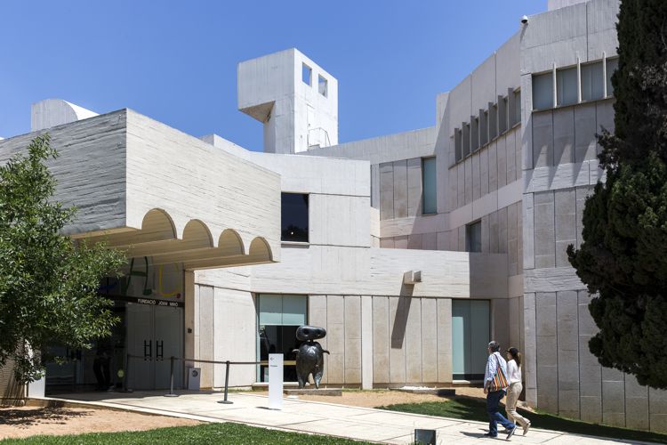 FUNDACIÓ JOAN MIRÓ (EDIFICIO + TERRAZAS)