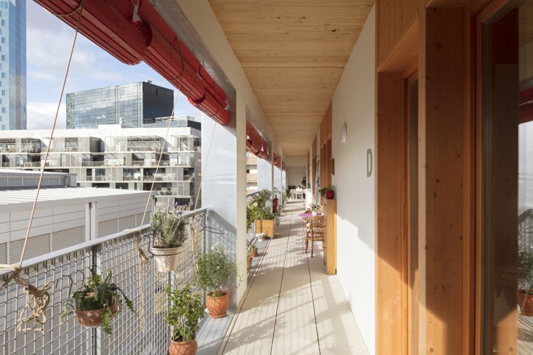 ITINERARIO LA VIVIENDA COOPERATIVA EN POBLENOU