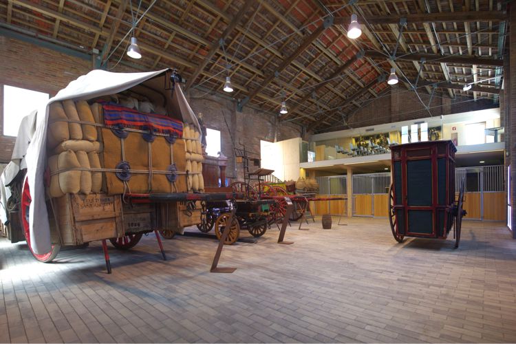 RECINTE FABRA I COATS – CAN FONTANET (CENTRE D’INTERPRETACIÓ DELS TRES TOMBS)