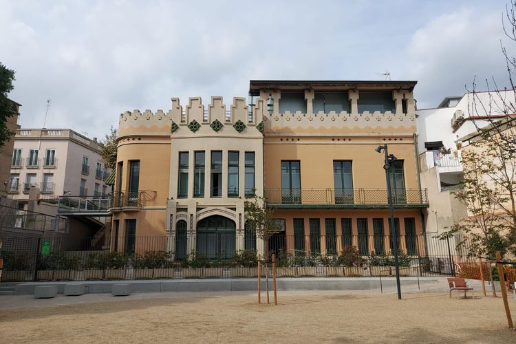 CA L’AMIGÓ I NOU JARDÍ