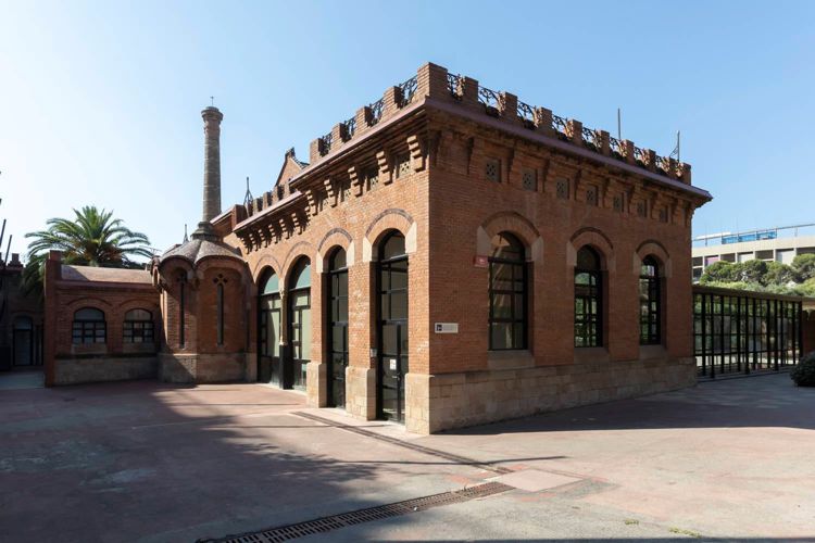 RECINTE MATERNITAT – ANTIGUES CUINES (PAVELLÓ CENTRAL)