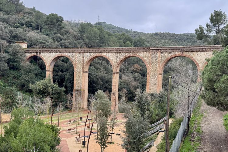 AQÜEDUCTES I HISTÒRIA A CIUTAT MERIDIANA