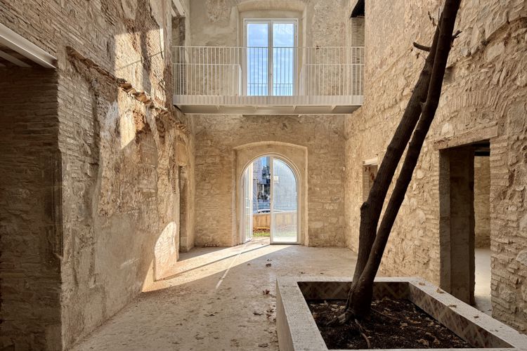 ANTIGA MASIA DE CAN VALENT