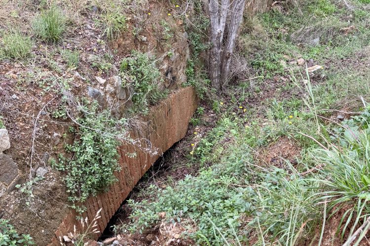EL PUENTE DELS TRES ULLS Y OTRAS INFRAESTRUCTURAS DESAPARECIDAS DE LA TRINITAT. EL AGUA QUE NUNCA LLEGÓ A BARCELONA