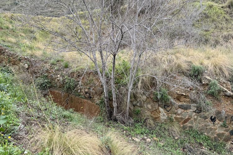 EL PUENTE DELS TRES ULLS Y OTRAS INFRAESTRUCTURAS DESAPARECIDAS DE LA TRINITAT. EL AGUA QUE NUNCA LLEGÓ A BARCELONA