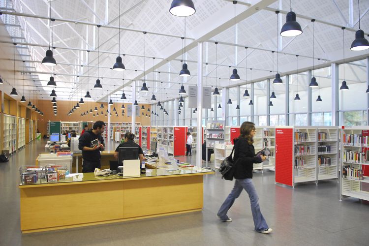 ILLA PHILIPS – BIBLIOTECA CANDEL