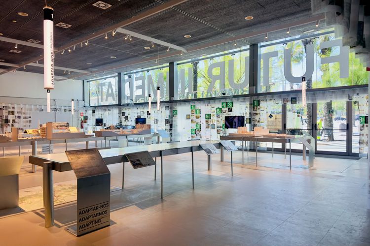 EXPOSICIÓ ‘FUTUR IMMEDIAT’ – AMB